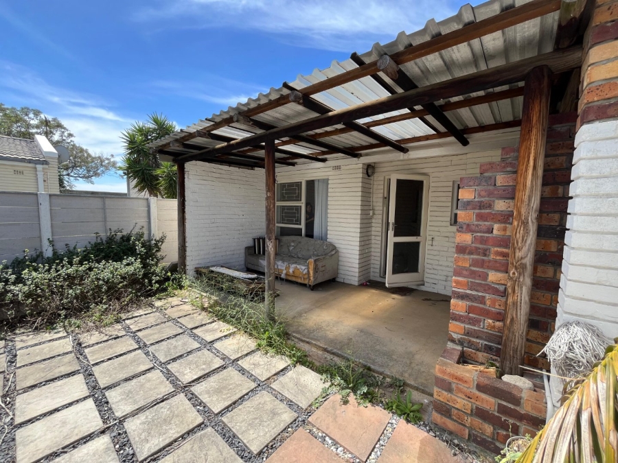 2 Bedroom Property for Sale in Table View Western Cape